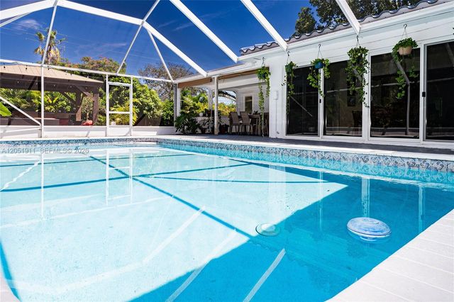 1529 Bayview Drive, Fort Lauderdale, FL 33304