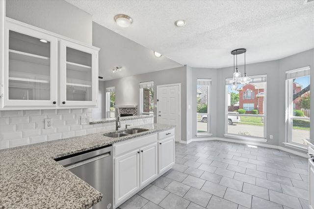 1778 Circle Creek Drive, Lewisville, TX 75067