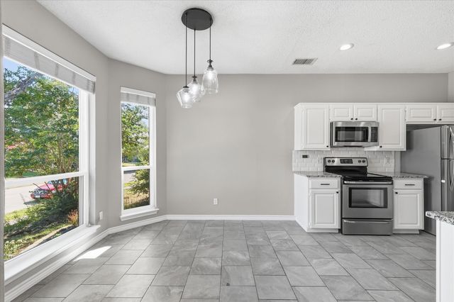 1778 Circle Creek Drive, Lewisville, TX 75067