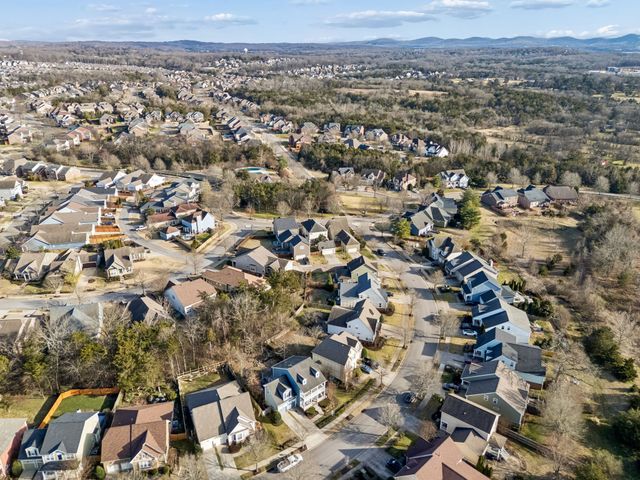 8061 Canonbury Dr, Nolensville, TN 37135