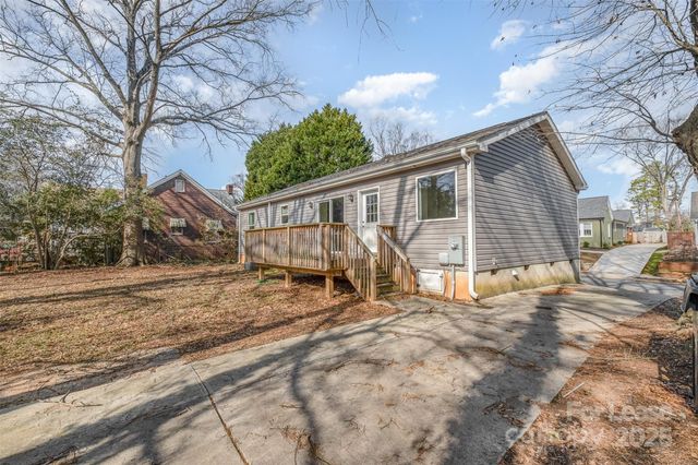 2321 Greenland Avenue, Charlotte, NC 28208