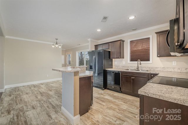 2321 Greenland Avenue, Charlotte, NC 28208