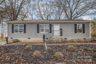 2321 Greenland Avenue, Charlotte, NC 28208