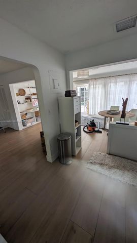 2618 Arthur St, Hollywood, FL 33020