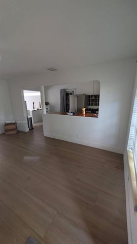 2618 Arthur St, Hollywood, FL 33020