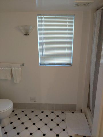 2618 Arthur St, Hollywood, FL 33020