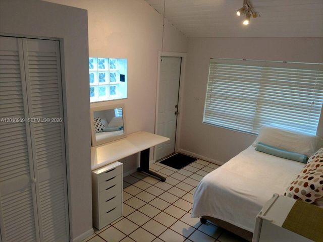 2618 Arthur St, Hollywood, FL 33020