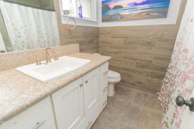 8608 CATALPA Lane, El Paso, TX 79925