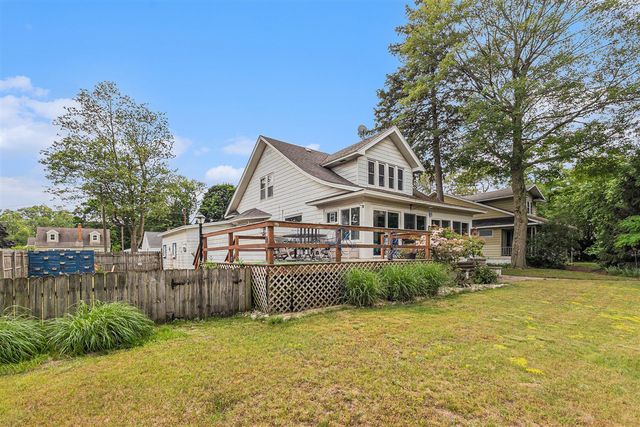 2349 Lakeshore Drive, Muskegon, MI 49441