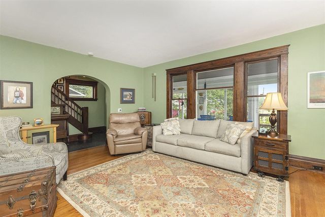 2349 Lakeshore Drive, Muskegon, MI 49441