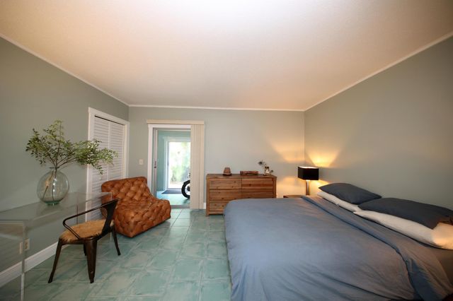 4501 S Ocean Boulevard D2, South Palm Beach, FL 33480