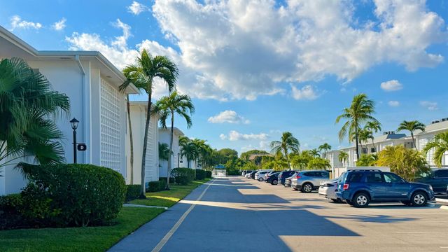 4501 S Ocean Boulevard D2, South Palm Beach, FL 33480
