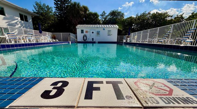 4501 S Ocean Boulevard D2, South Palm Beach, FL 33480