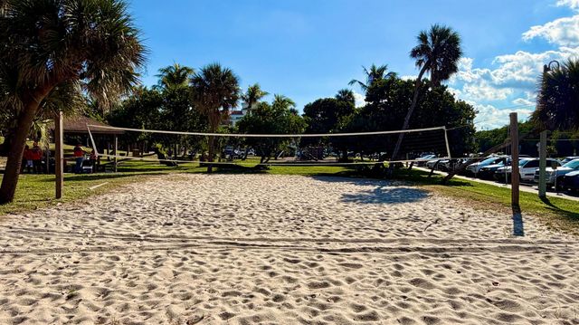 4501 S Ocean Boulevard D2, South Palm Beach, FL 33480