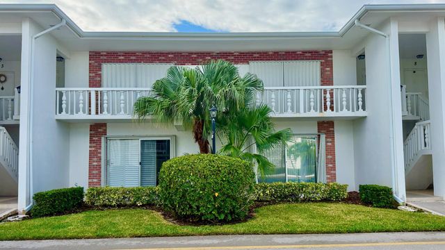 4501 S Ocean Boulevard D2, South Palm Beach, FL 33480
