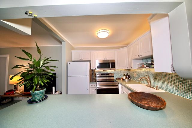 4501 S Ocean Boulevard D2, South Palm Beach, FL 33480