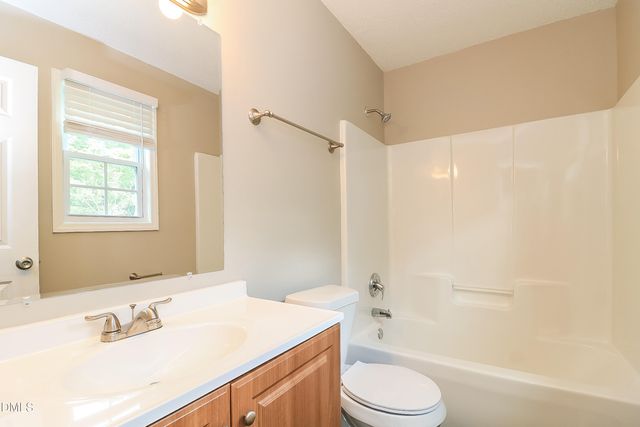 629 Bullhart Drive, Zebulon, NC 27597