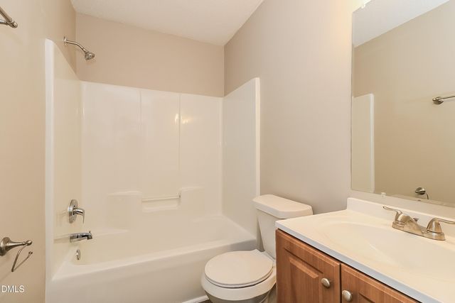 629 Bullhart Drive, Zebulon, NC 27597