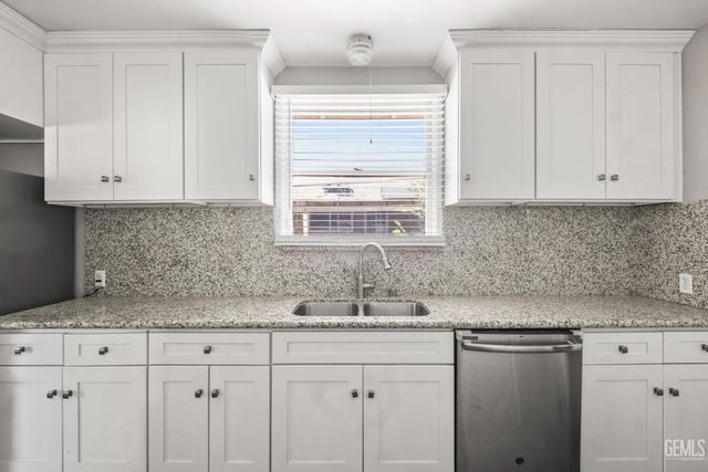2133 Sacramento Street, Bakersfield, CA 93305