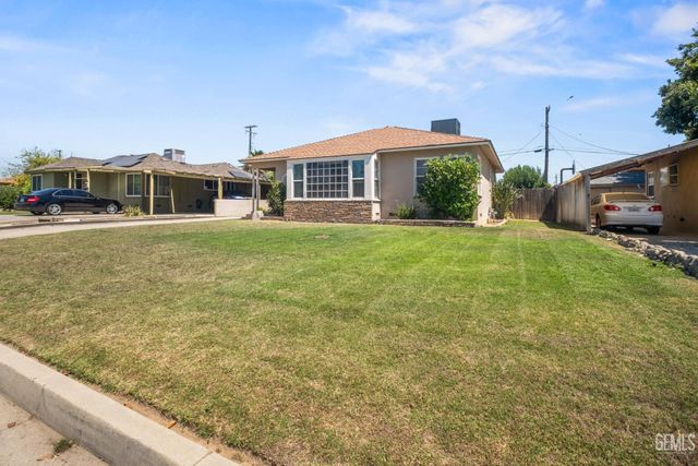 2133 Sacramento Street, Bakersfield, CA 93305