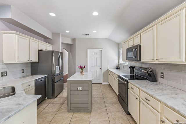 22307 Mesa Butte, San Antonio, TX 78258