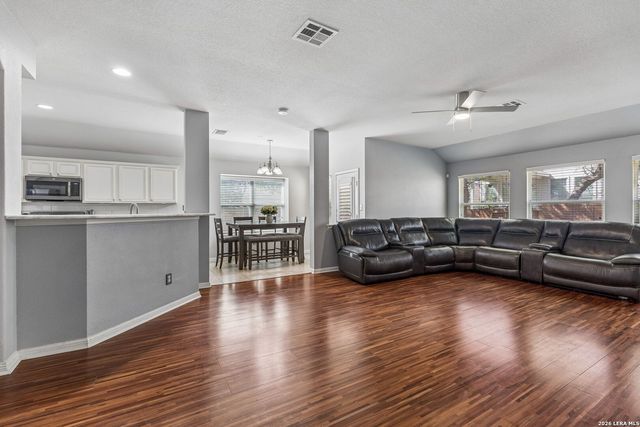 22307 Mesa Butte, San Antonio, TX 78258