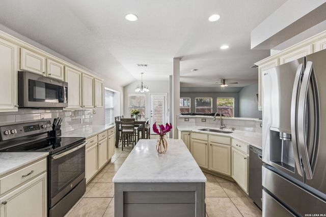 22307 Mesa Butte, San Antonio, TX 78258