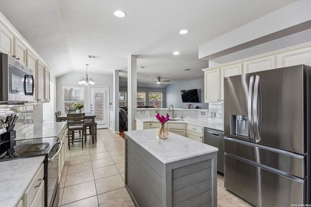 22307 Mesa Butte, San Antonio, TX 78258