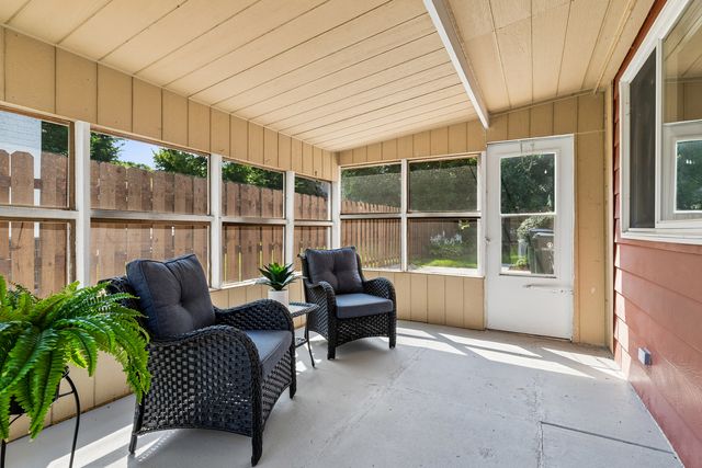 42 Washington Street, Glenview, IL 60025