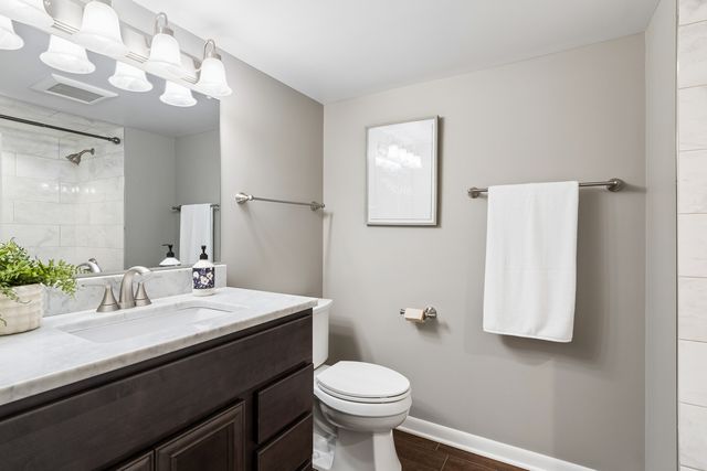 42 Washington Street, Glenview, IL 60025