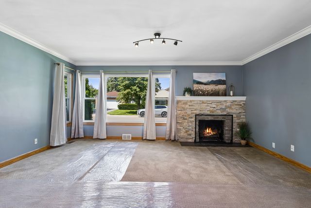 42 Washington Street, Glenview, IL 60025