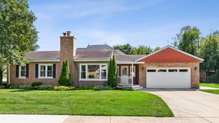 42 Washington Street, Glenview, IL 60025