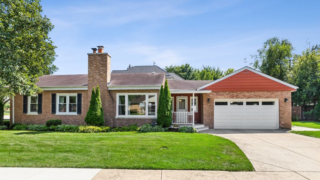 42 Washington Street, Glenview, IL 60025