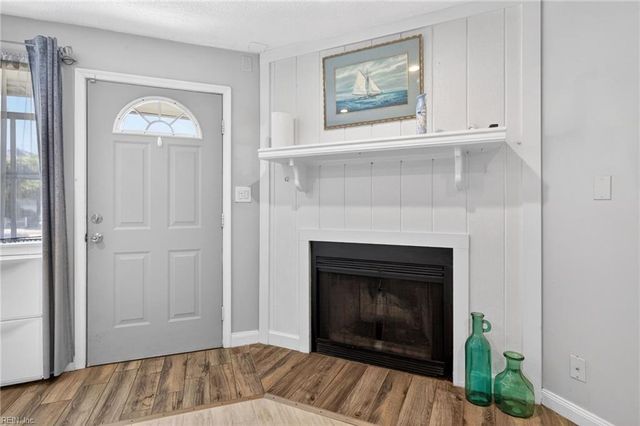 245 W Ocean View Ave Apt 102, Norfolk, VA 23503