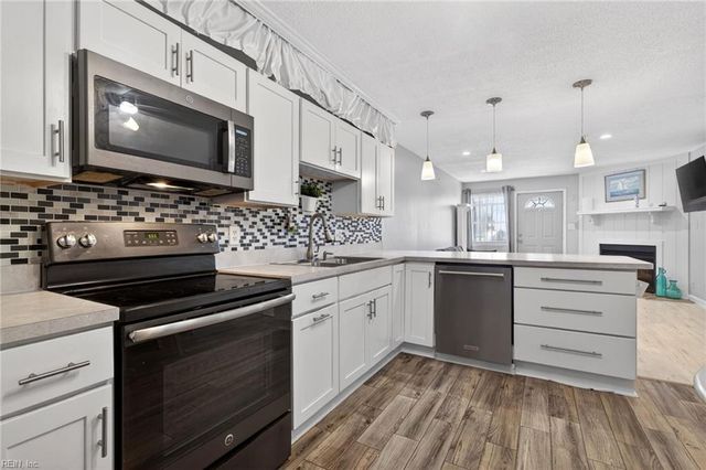 245 W Ocean View Ave Apt 102, Norfolk, VA 23503