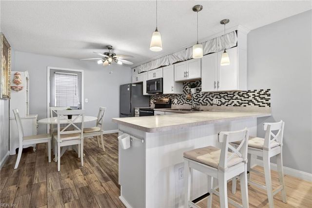 245 W Ocean View Ave Apt 102, Norfolk, VA 23503