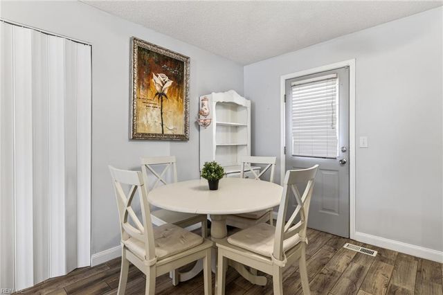 245 W Ocean View Ave Apt 102, Norfolk, VA 23503