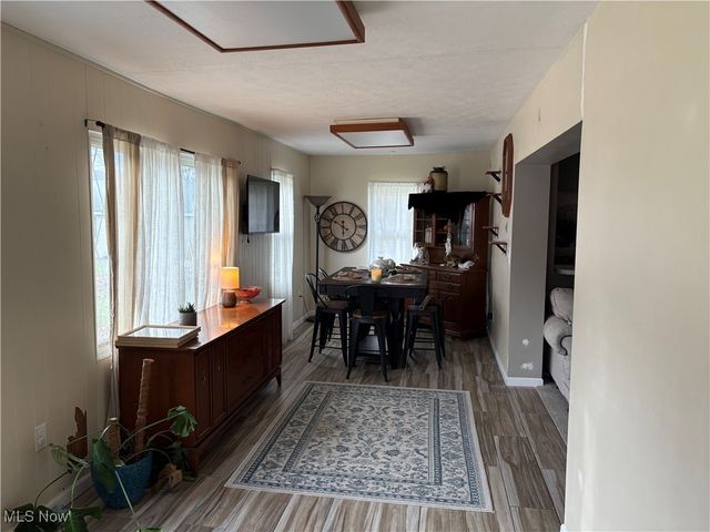 2767 Brady Lake Road, Ravenna, OH 44266