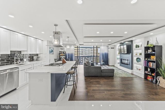 6101 EDSALL RD #1111, Alexandria, VA 22304