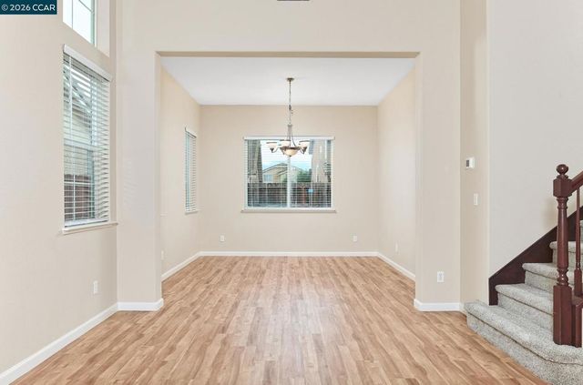 116 Travertine Ave, Lathrop, CA 95330