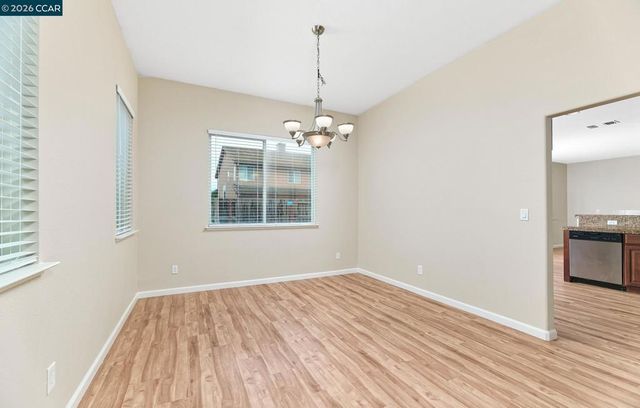 116 Travertine Ave, Lathrop, CA 95330