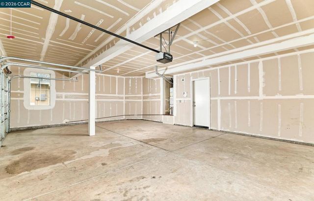 116 Travertine Ave, Lathrop, CA 95330