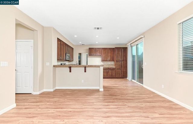 116 Travertine Ave, Lathrop, CA 95330