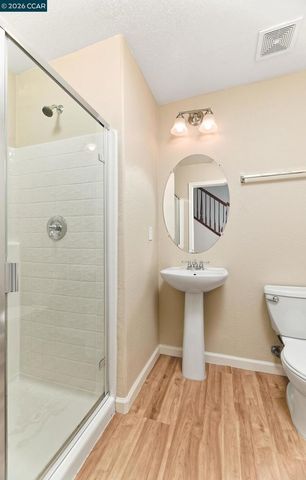 116 Travertine Ave, Lathrop, CA 95330