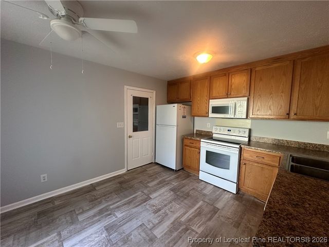 9598 Holbrook Lane, Fayetteville, NC 28314