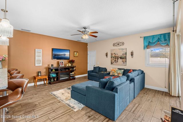 273 Wading Bird Circle SW, Palm Bay, FL 32908