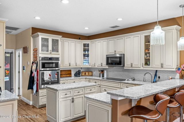273 Wading Bird Circle SW, Palm Bay, FL 32908