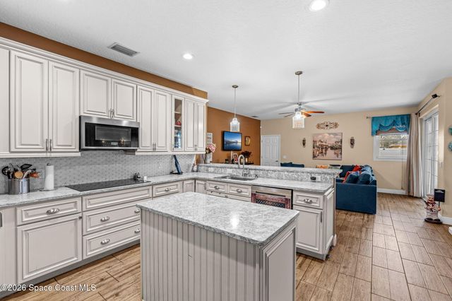 273 Wading Bird Circle SW, Palm Bay, FL 32908