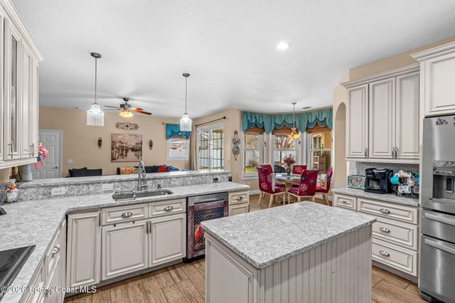 273 Wading Bird Circle SW, Palm Bay, FL 32908