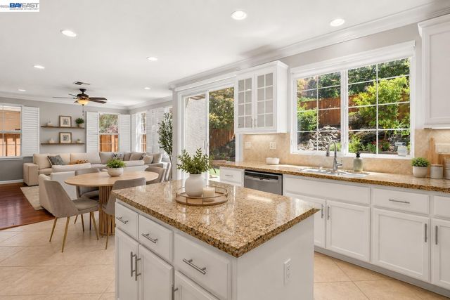 1556 Banbury Dr, San Ramon, CA 94582